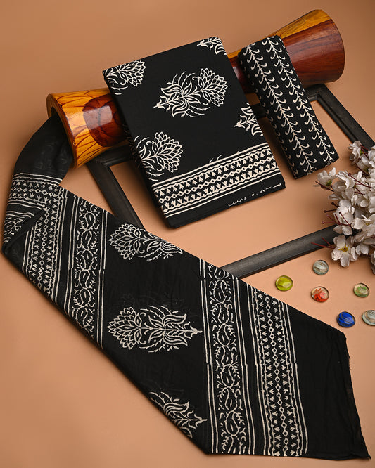 Exclusive Black and White Discharge  Print Cotton Suit With Cotton Dupatta (BSCOTMU37)